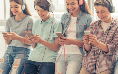 Blogas 2 Kodėl paaugliai taip desperatiškai kopijuoja savo draugus